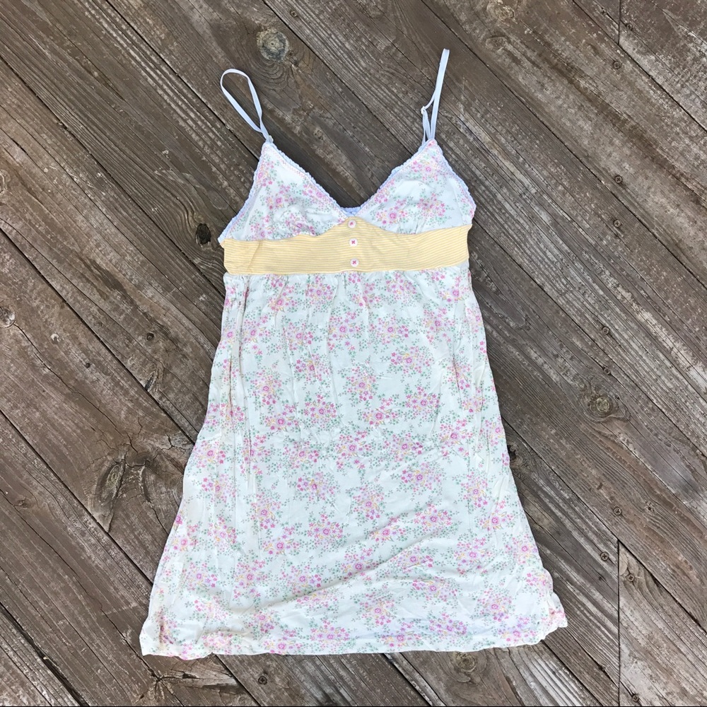 Dainty Floral Nightie XS